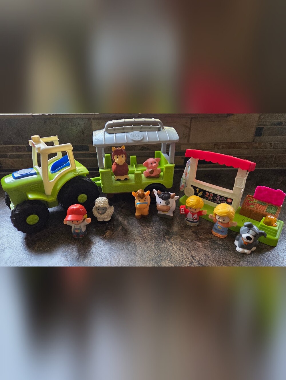 Little People Tractor Farm Animals & Farmers Market
